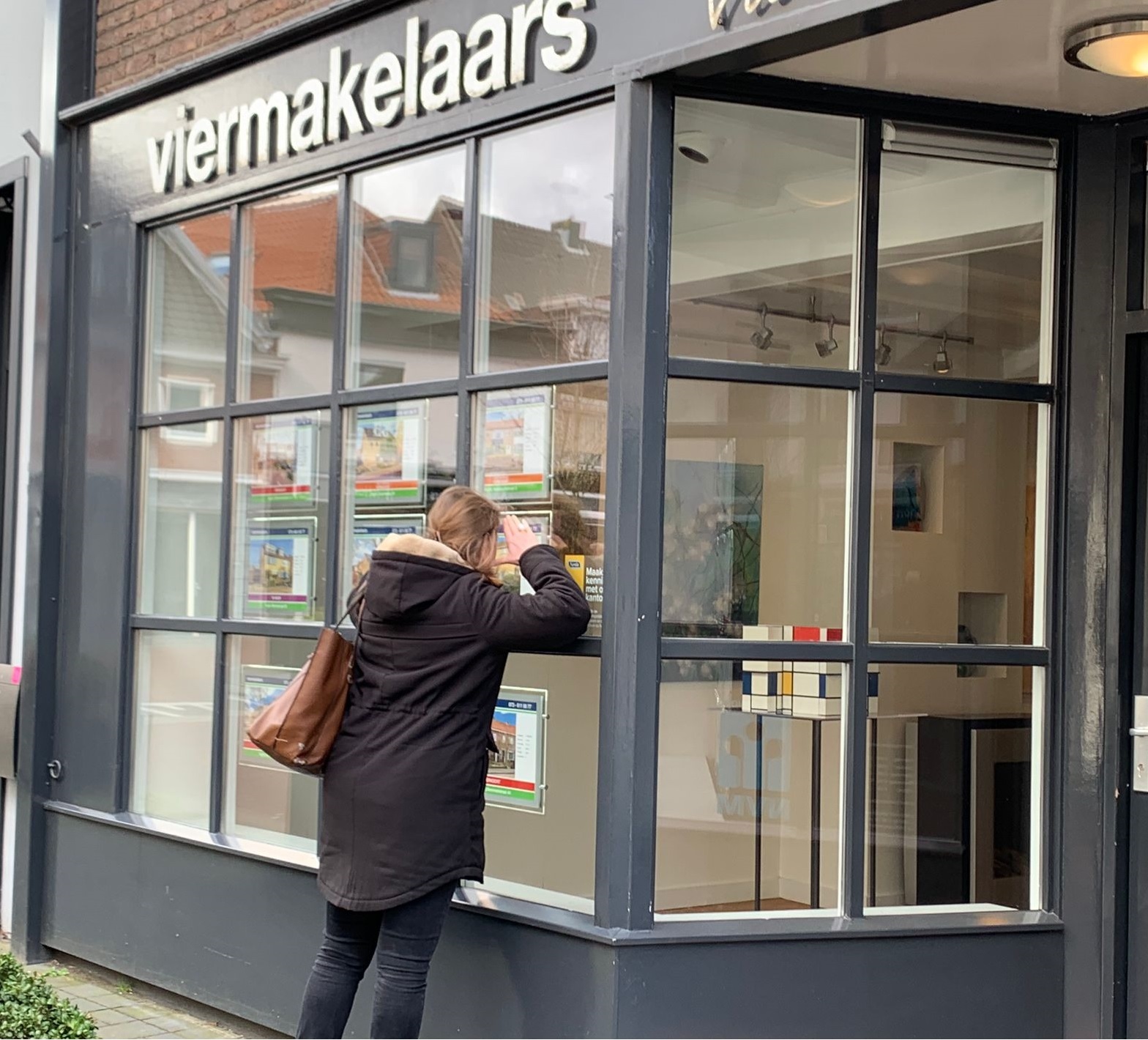 Koper op zoek naar een huis te koop in Vlijmen